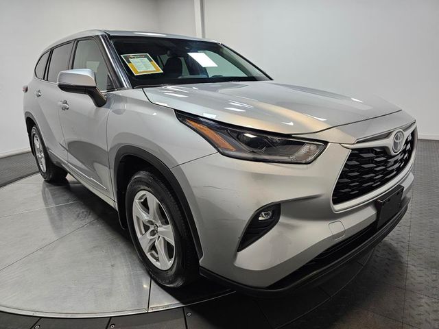 2021 Toyota Highlander LE