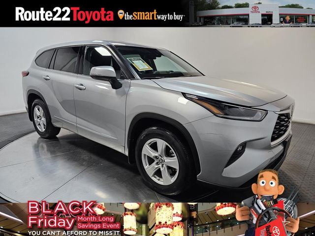 2021 Toyota Highlander LE