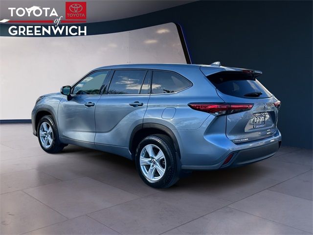 2021 Toyota Highlander LE