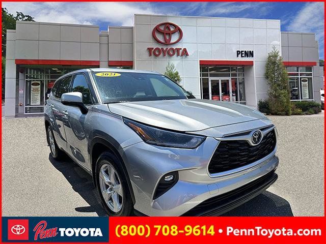 Used 2021 Toyota Highlander LE For Sale in Greenvale, NY | Capital One ...