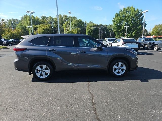 2021 Toyota Highlander LE