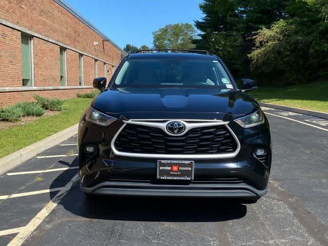 2021 Toyota Highlander LE