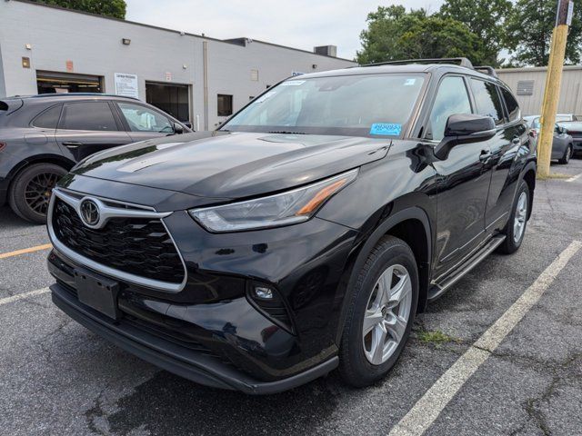 2021 Toyota Highlander LE