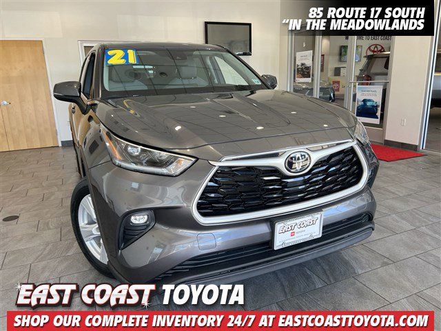 2021 Toyota Highlander LE