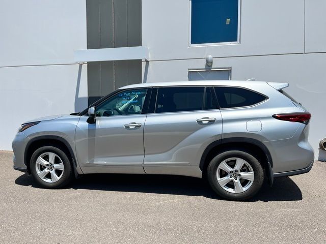 2021 Toyota Highlander LE