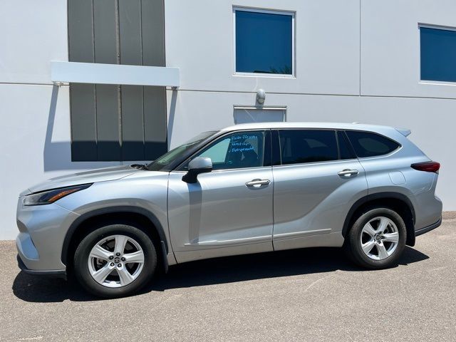 2021 Toyota Highlander LE