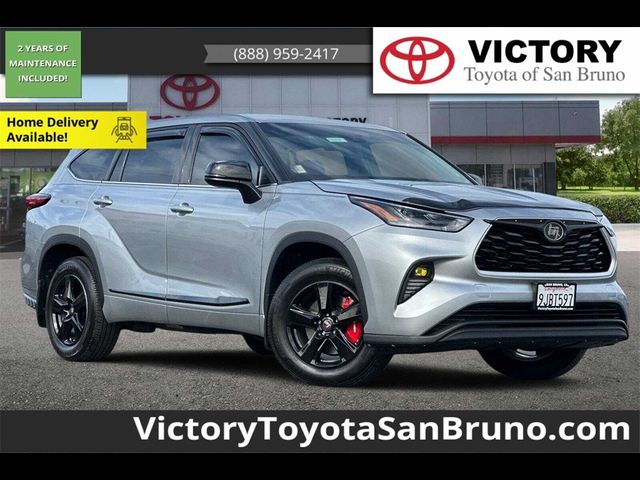 2021 Toyota Highlander LE