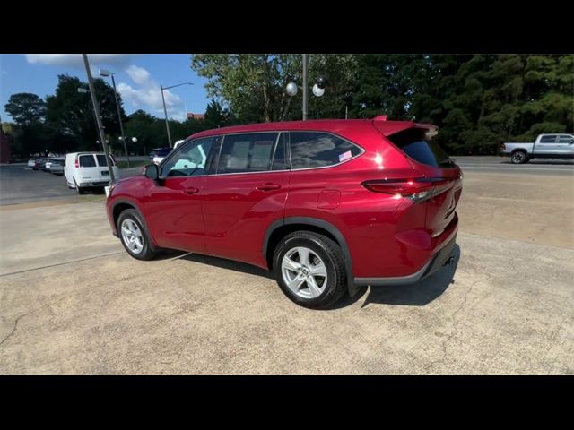 2021 Toyota Highlander LE