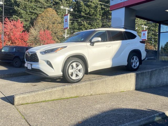 2021 Toyota Highlander LE