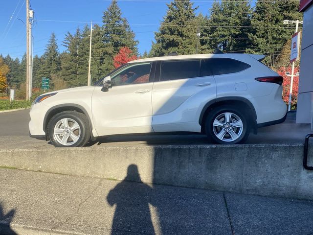 2021 Toyota Highlander LE