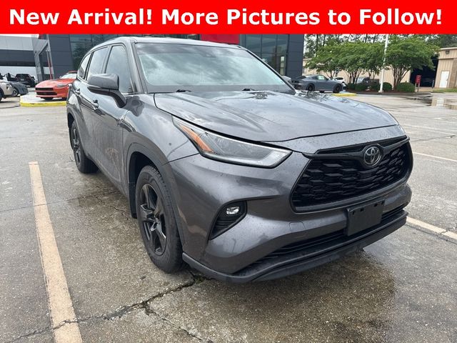 2021 Toyota Highlander LE