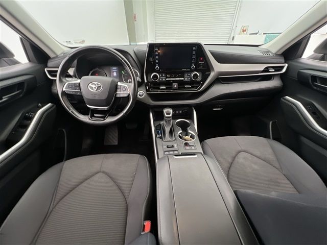 2021 Toyota Highlander LE