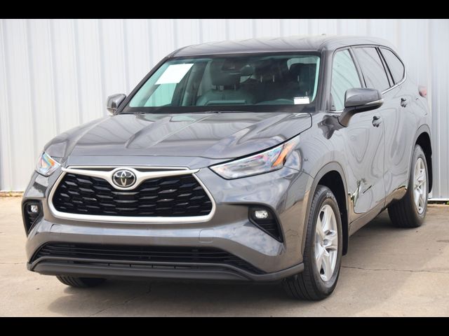 2021 Toyota Highlander LE