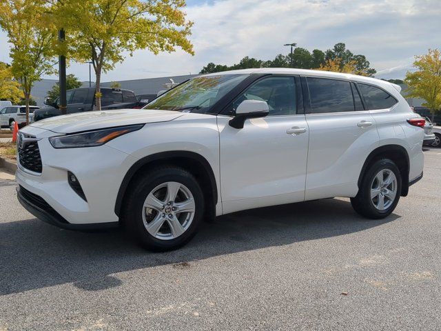 2021 Toyota Highlander LE