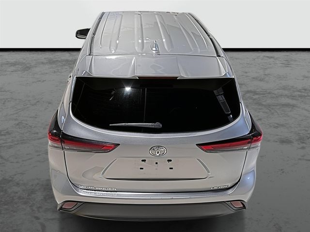 2021 Toyota Highlander LE