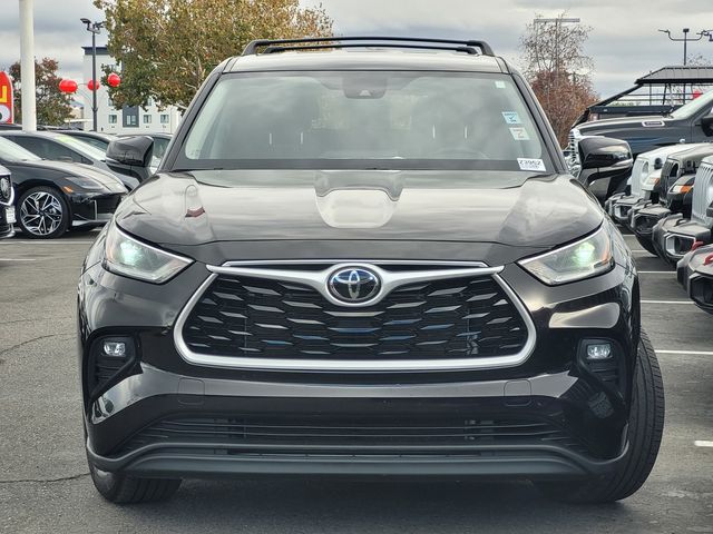 2021 Toyota Highlander LE