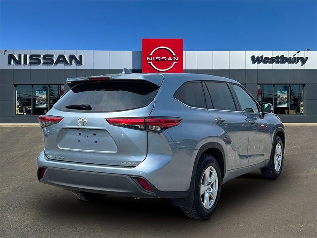 2021 Toyota Highlander LE