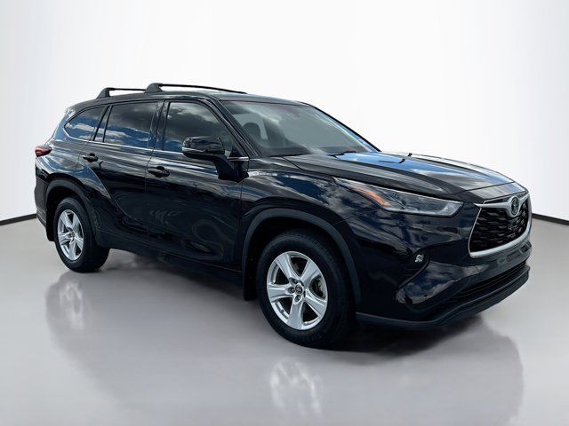 2021 Toyota Highlander LE