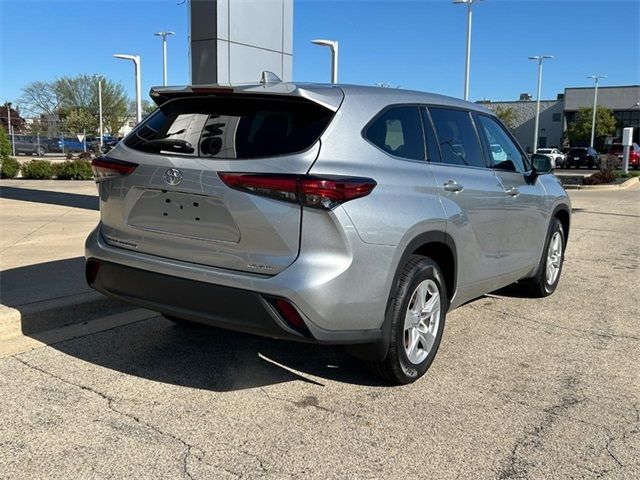 2021 Toyota Highlander LE