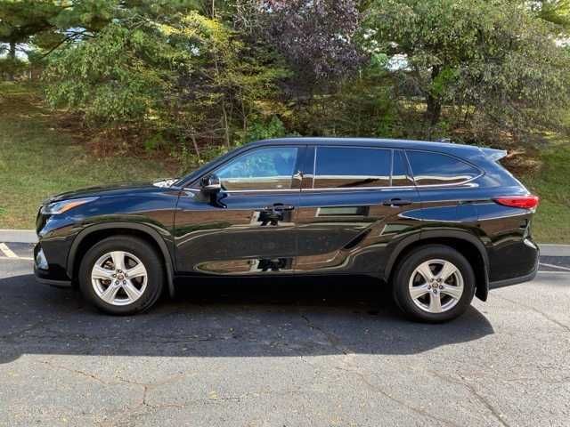 2021 Toyota Highlander LE