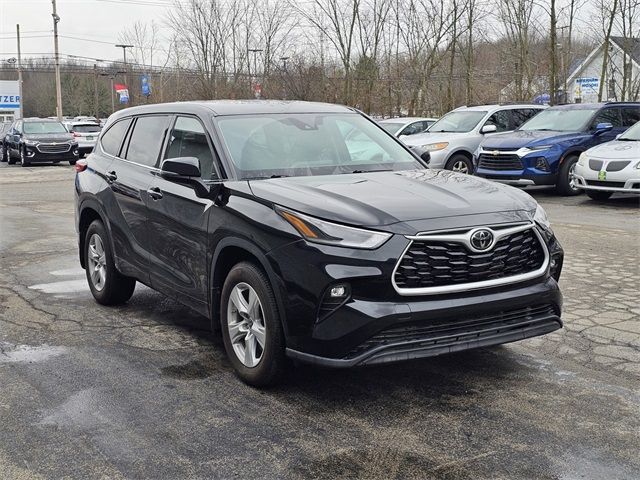 2021 Toyota Highlander LE