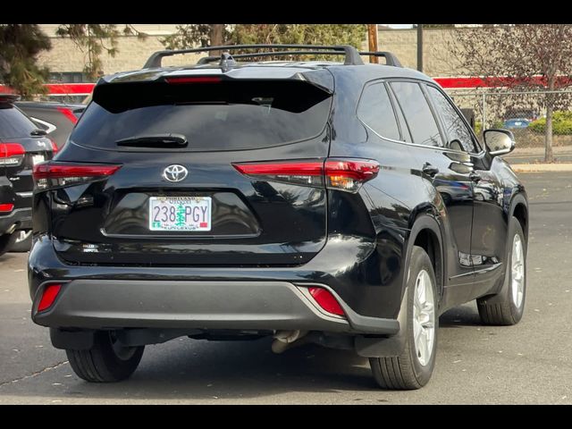 2021 Toyota Highlander LE