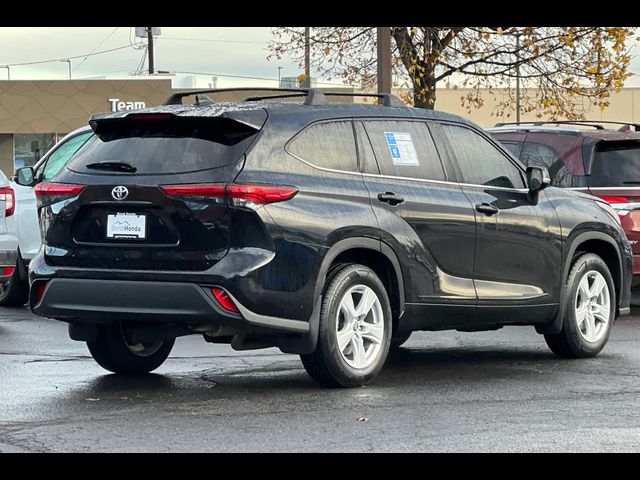 2021 Toyota Highlander LE