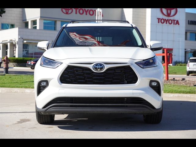 2021 Toyota Highlander LE