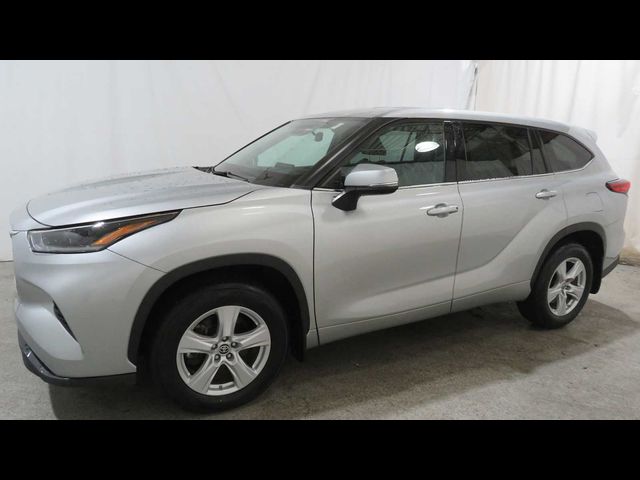 2021 Toyota Highlander LE