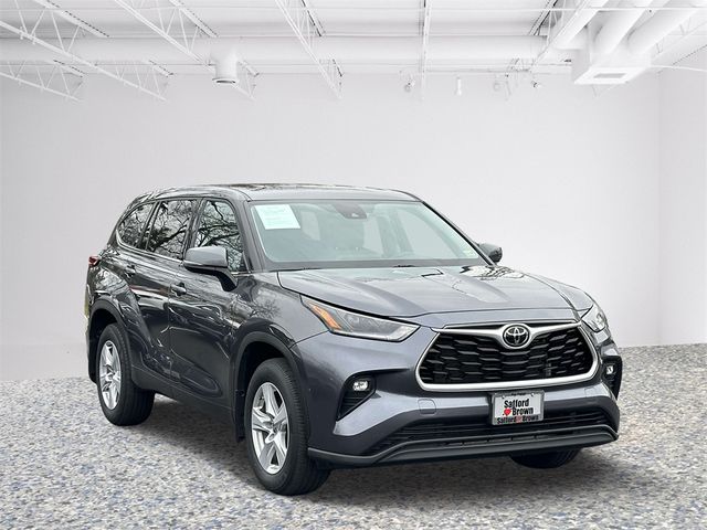 2021 Toyota Highlander LE