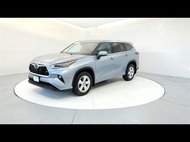 2021 Toyota Highlander LE