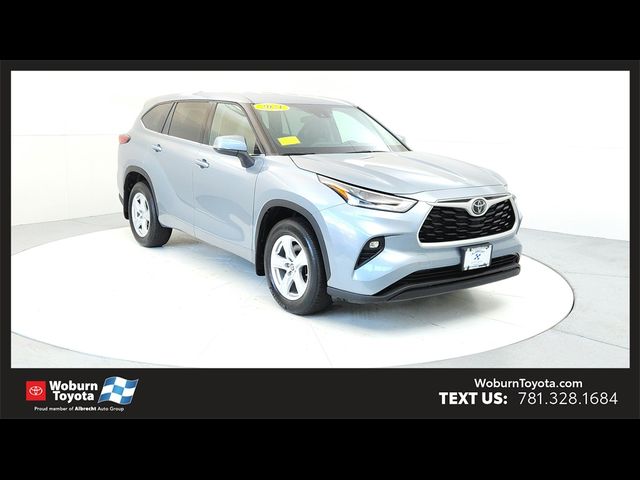 2021 Toyota Highlander LE