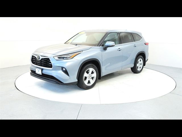 2021 Toyota Highlander LE