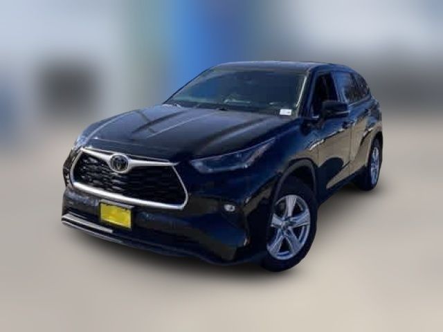 2021 Toyota Highlander LE