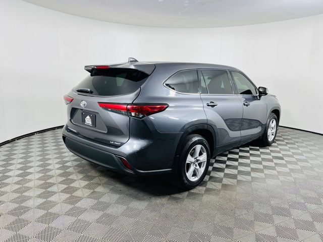 2021 Toyota Highlander LE