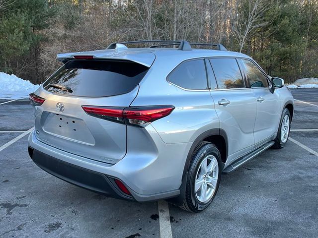 2021 Toyota Highlander LE