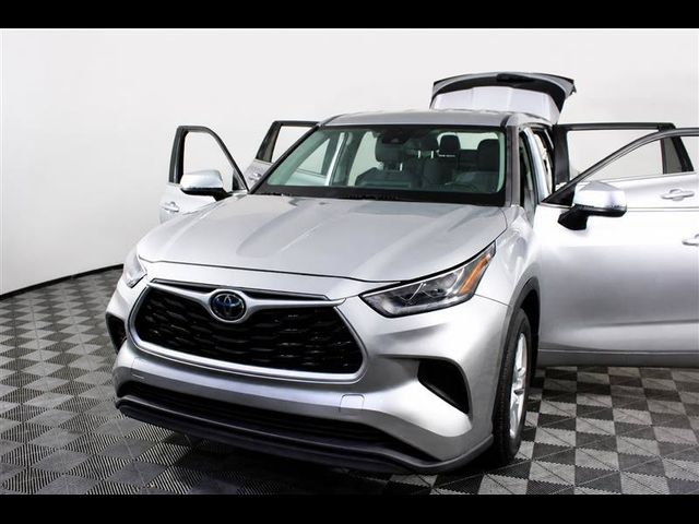 2021 Toyota Highlander LE