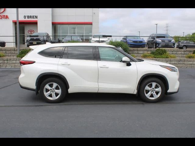 2021 Toyota Highlander LE