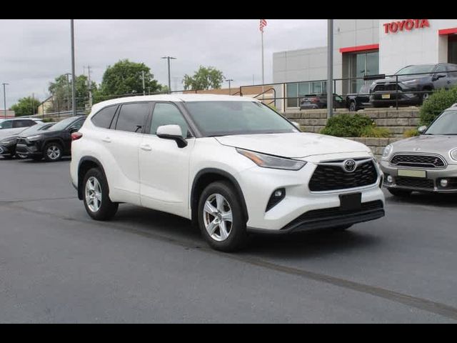 2021 Toyota Highlander LE