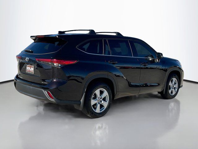 2021 Toyota Highlander LE