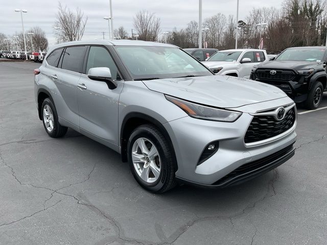 2021 Toyota Highlander LE