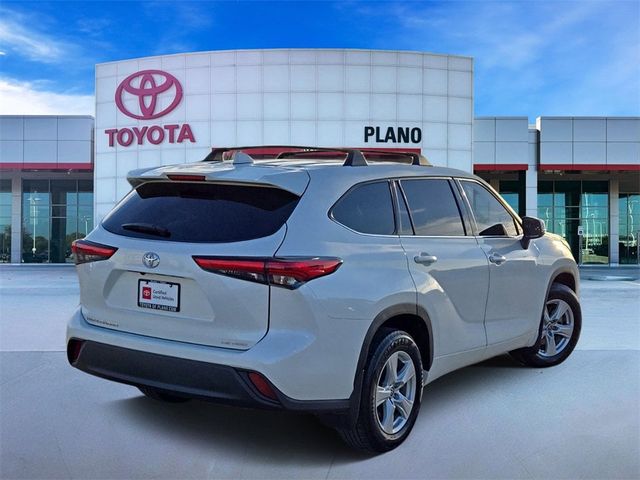 2021 Toyota Highlander LE