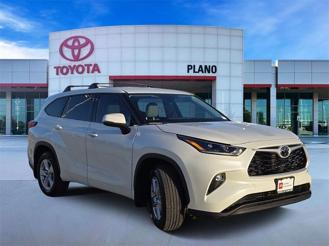 2021 Toyota Highlander LE