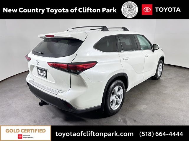 2021 Toyota Highlander LE