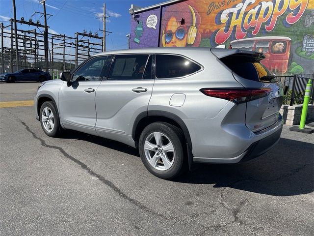 2021 Toyota Highlander LE