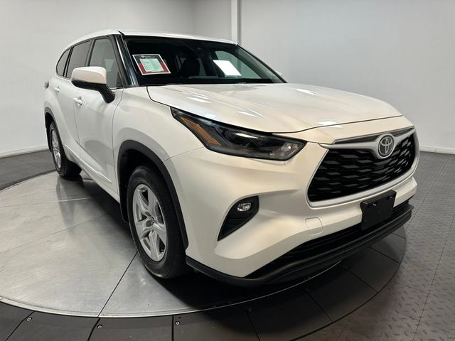 2021 Toyota Highlander LE