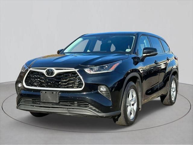 2021 Toyota Highlander LE