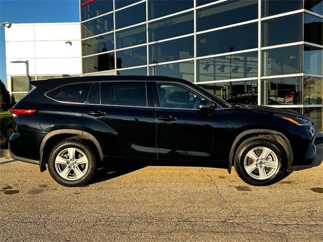 2021 Toyota Highlander LE