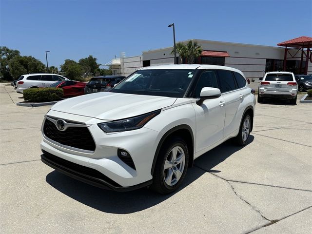 2021 Toyota Highlander LE