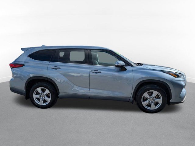 2021 Toyota Highlander LE